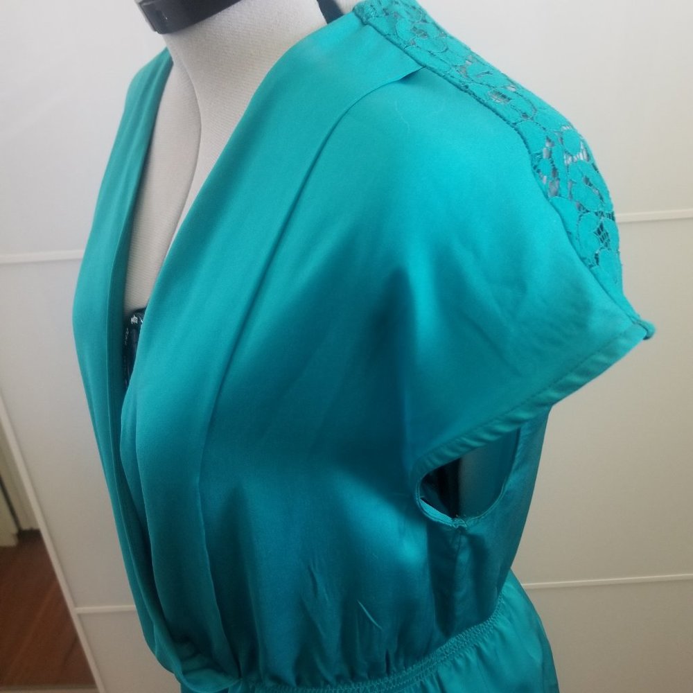Teal Lace Back Open Front Pleplum Mossimo Blouse